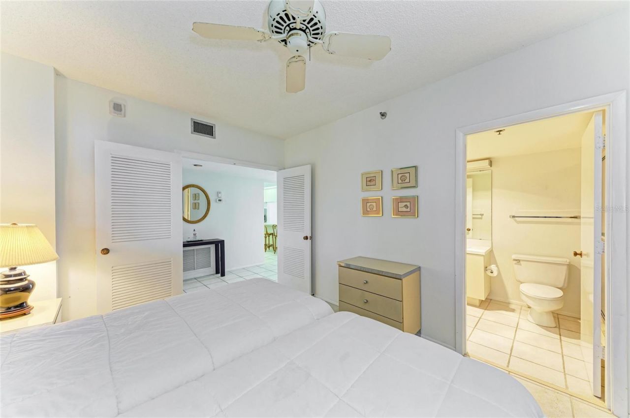 1065 Gulf Of Mexico Drive, Unit 201, Longboat Key, FL 34228 Photo