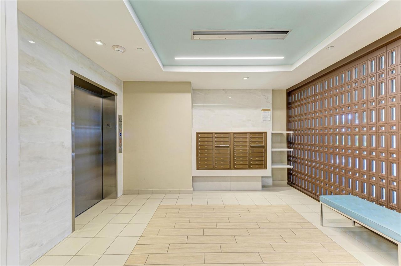 1065 Gulf Of Mexico Drive, Unit 201, Longboat Key, FL 34228 Photo