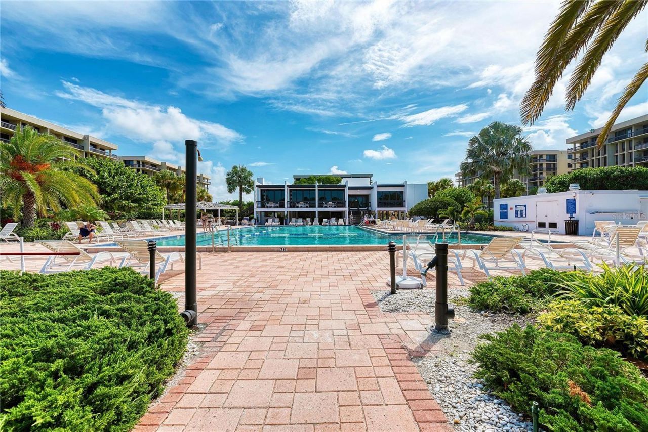 1065 Gulf Of Mexico Drive, Unit 201, Longboat Key, FL 34228 Photo