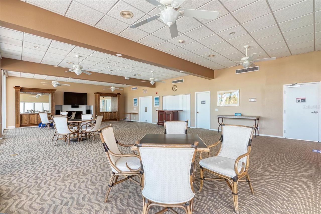 1065 Gulf Of Mexico Drive, Unit 201, Longboat Key, FL 34228 Photo