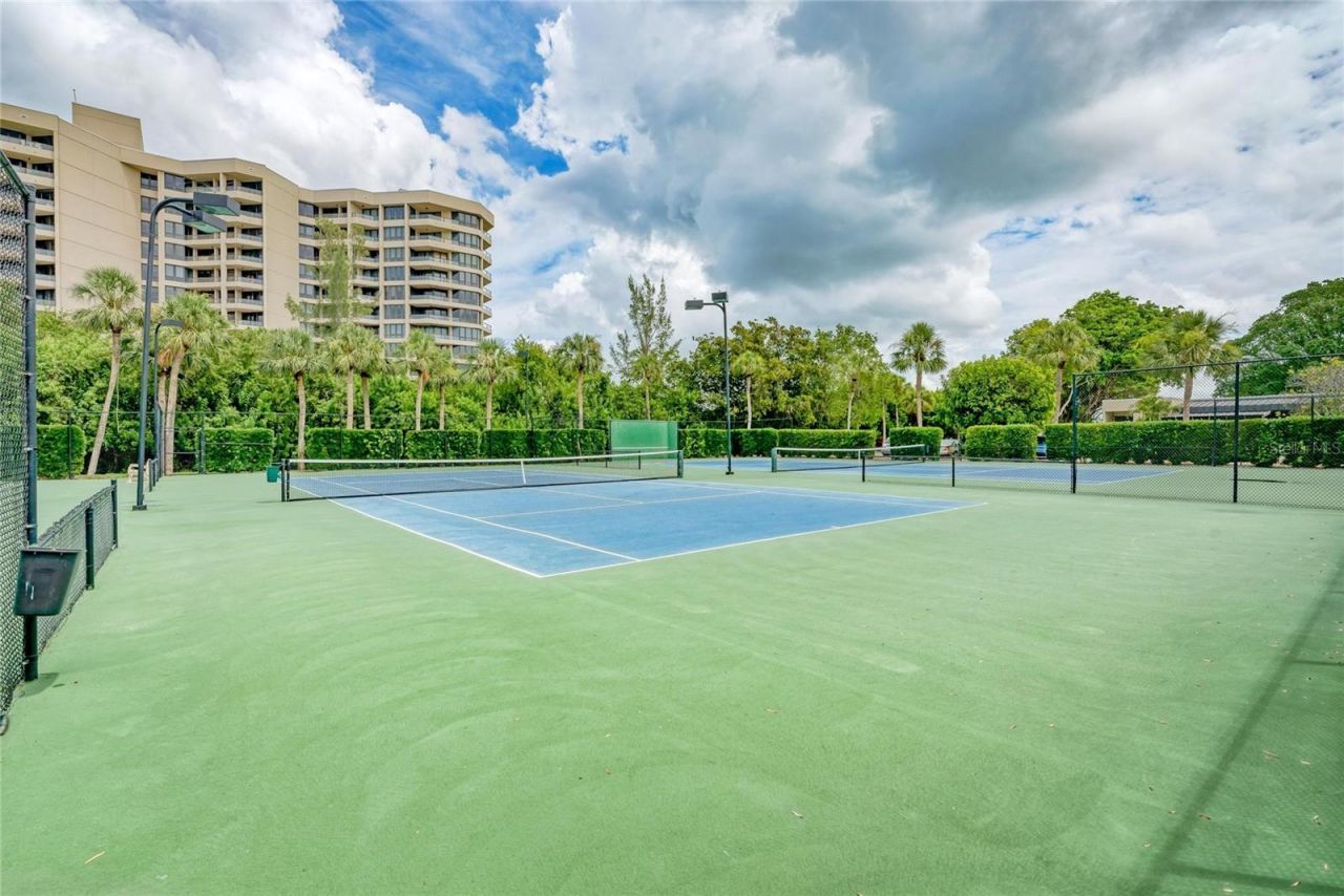 1065 Gulf Of Mexico Drive, Unit 201, Longboat Key, FL 34228 Photo