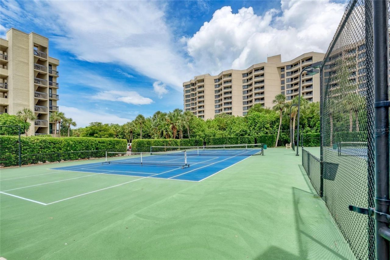 1065 Gulf Of Mexico Drive, Unit 201, Longboat Key, FL 34228 Photo