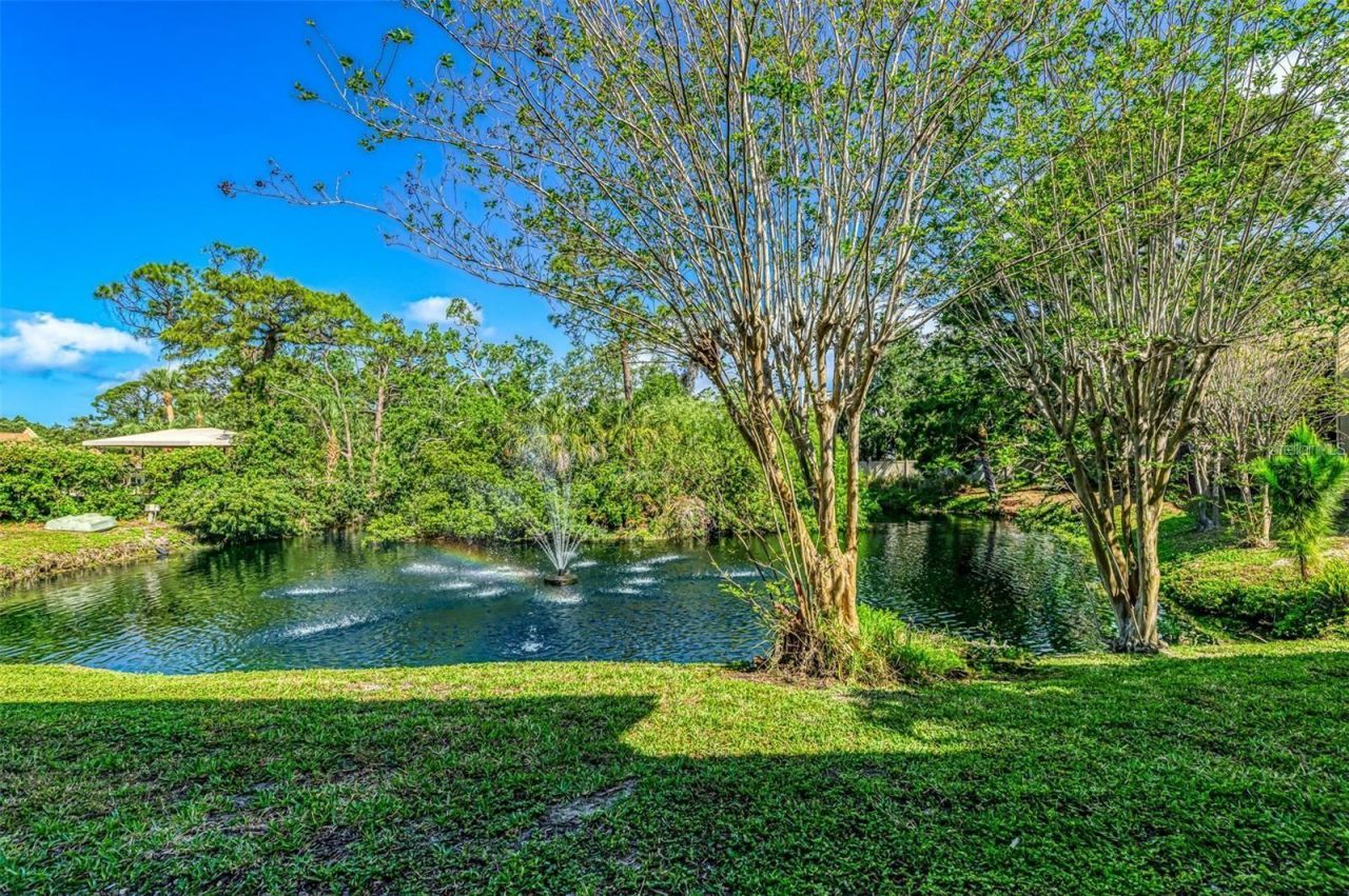 935 Sunridge Way, Unit B4, Sarasota, FL 34234 Photo