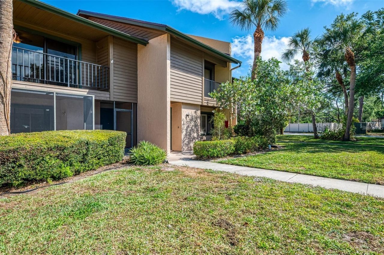 935 Sunridge Way, Unit B4, Sarasota, FL 34234 Photo
