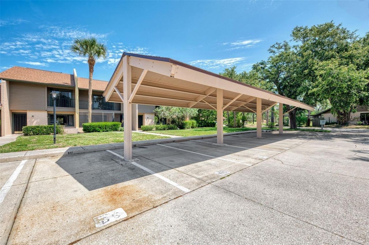 935 Sunridge Way, Unit B4, Sarasota, FL 34234 Photo