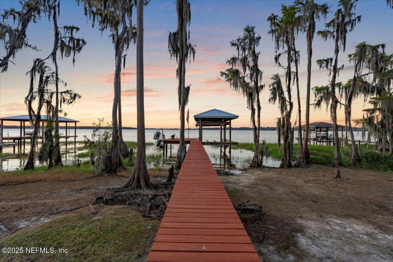 2453 SE 30 Street, Melrose, FL 32666 Photo