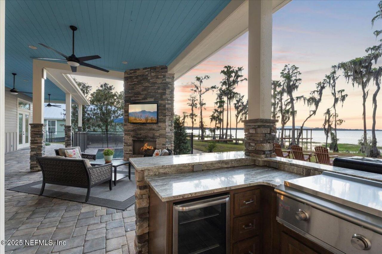 2453 SE 30 Street, Melrose, FL 32666 Photo