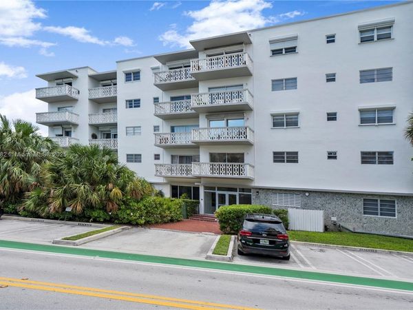 9700 E Bay Harbor Dr, Unit 505, Bay Harbor Islands, FL 33154