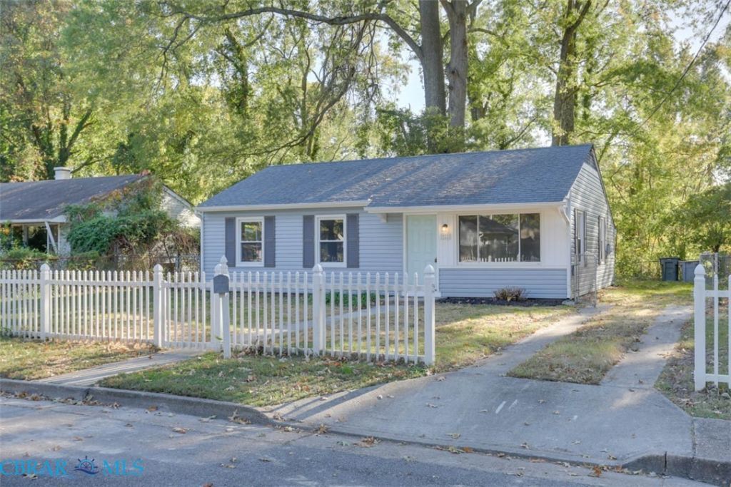 312 Shawen Drive, Hampton, VA 23669 Main Photo