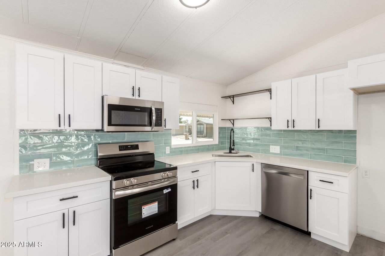 11000 N 91st Avenue, Unit 20, Peoria, AZ 85345 Main Photo