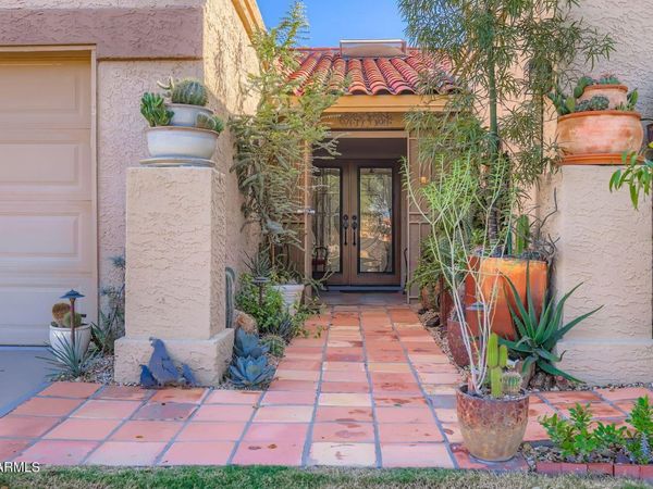 10437 E COCHISE Avenue, Scottsdale, AZ 85258