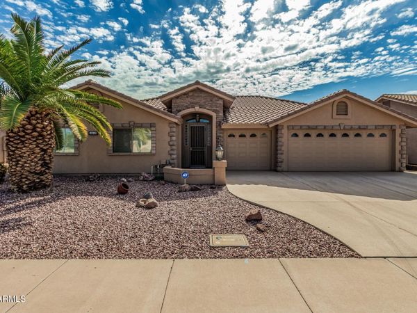 10907 E OLLA Avenue, Mesa, AZ 85212