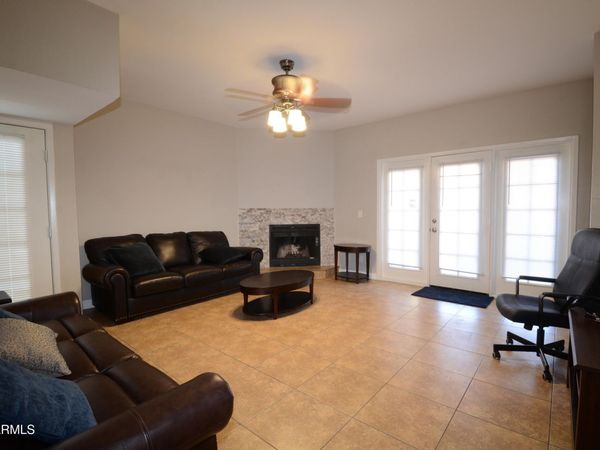 2315 W UNION HILLS Drive, Unit 108, Phoenix, AZ 85027