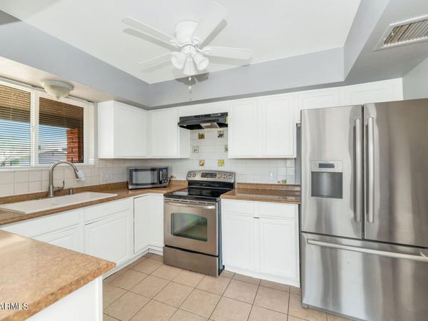 316 E VOGEL Avenue, Phoenix, AZ 85020