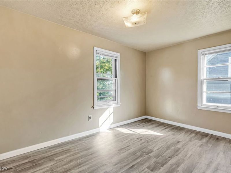 1026 Woodward Avenue, Akron, OH 44310 Photo 19