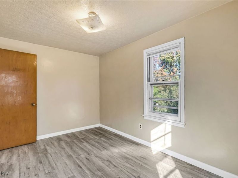 1026 Woodward Avenue, Akron, OH 44310 Photo 22