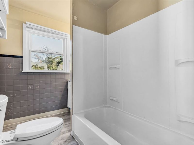 1026 Woodward Avenue, Akron, OH 44310 Photo 27