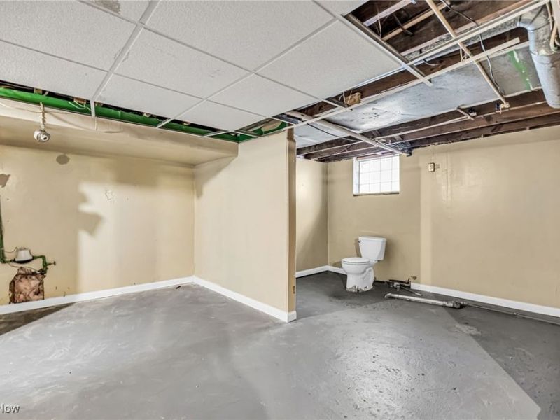 1026 Woodward Avenue, Akron, OH 44310 Photo 34