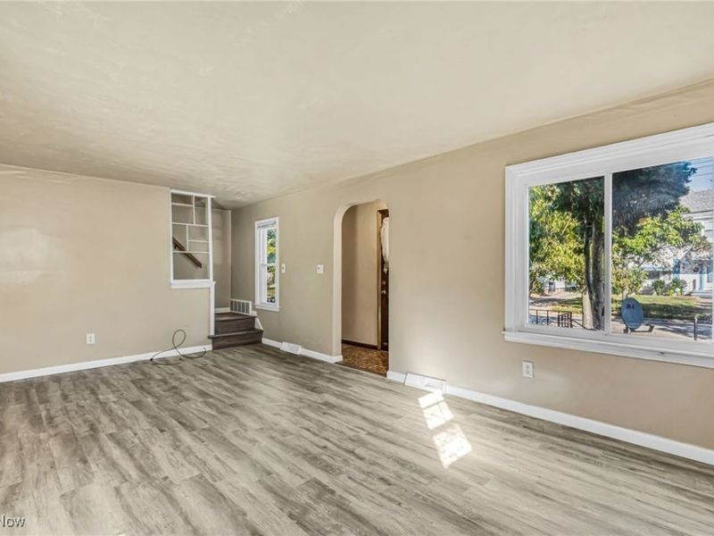 1026 Woodward Avenue, Akron, OH 44310 Photo 4