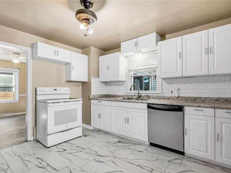 1026 Woodward Avenue, Akron, OH 44310 Photo 6