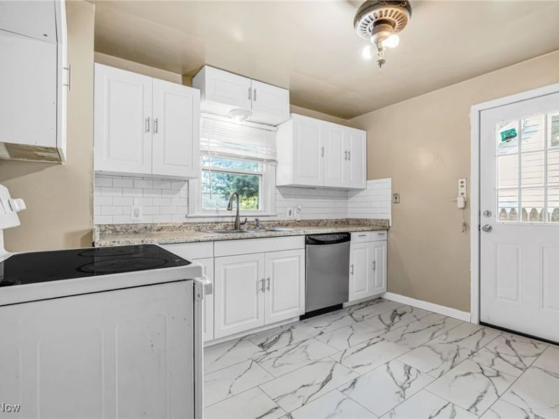 1026 Woodward Avenue, Akron, OH 44310 Photo 7