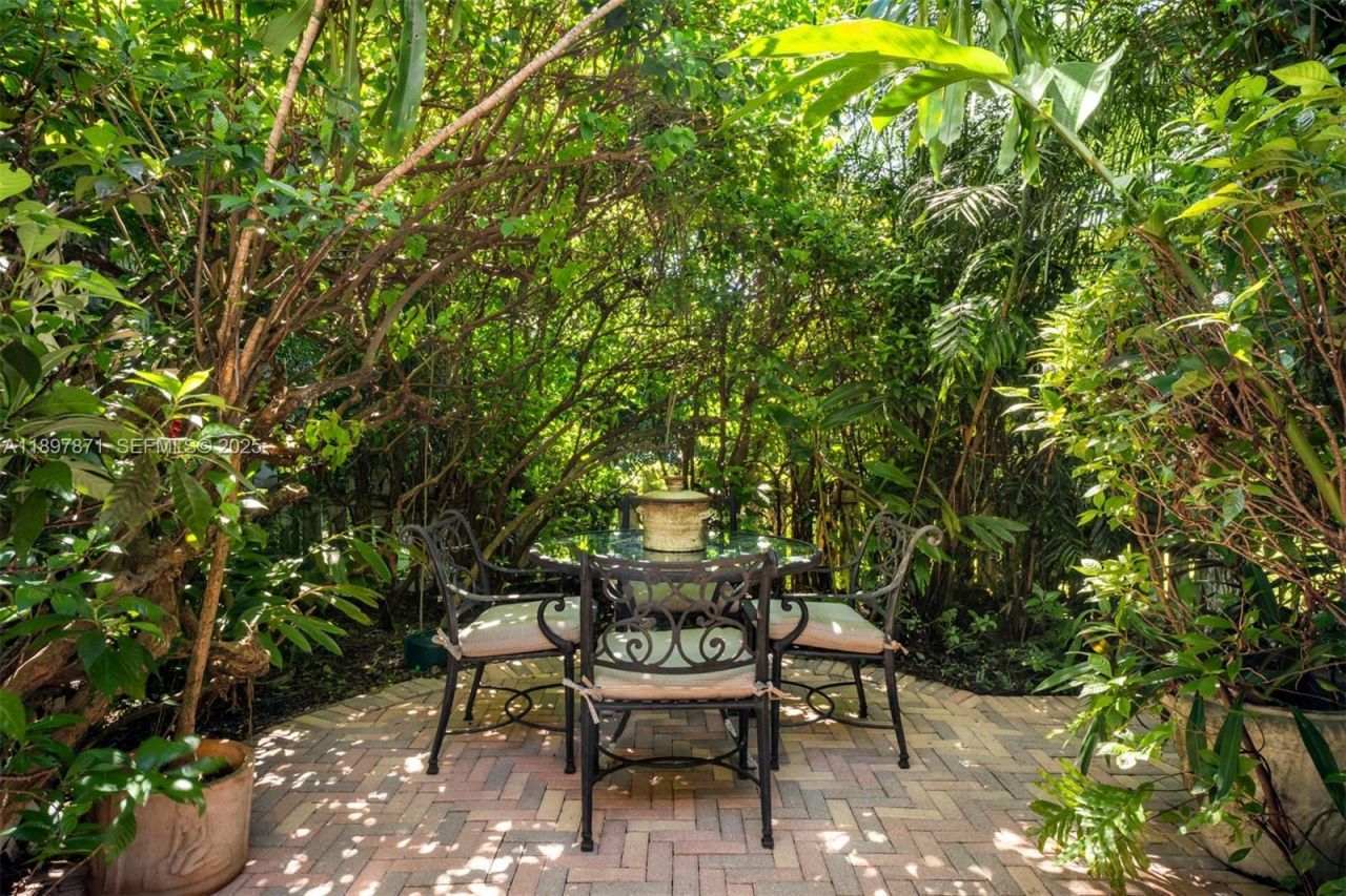 5950 SW 128th St, Pinecrest, FL 33156 Photo