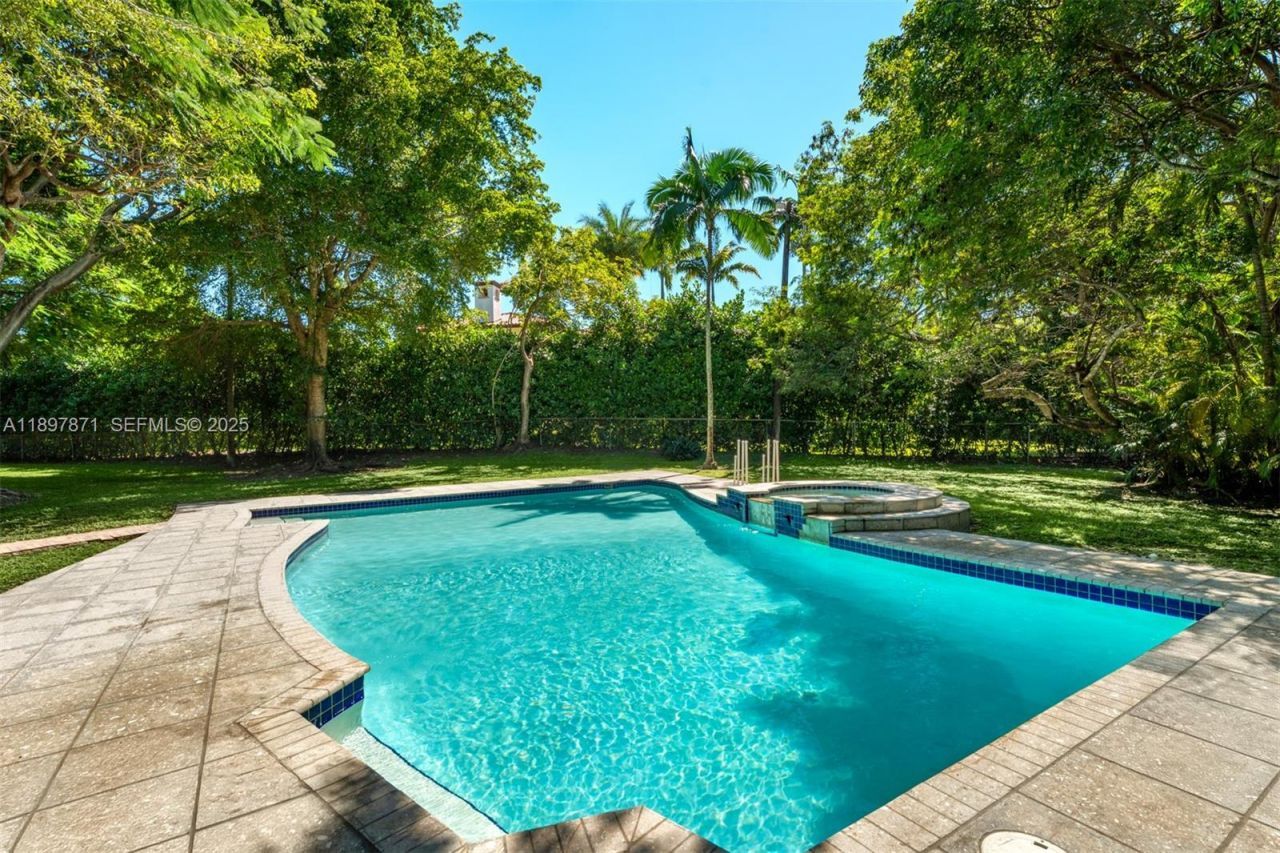 5950 SW 128th St, Pinecrest, FL 33156 Photo