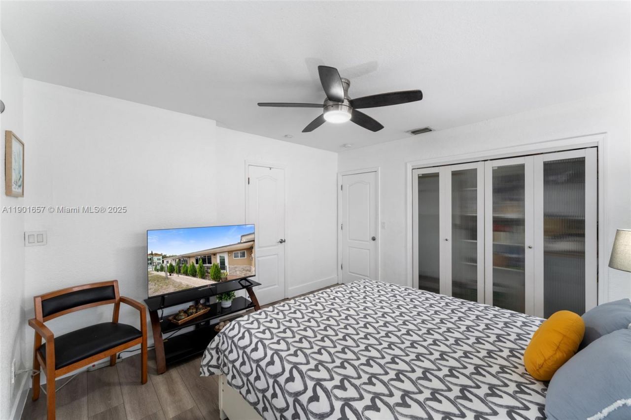 820 SW 17th Ave, Unit 1, Miami, FL 33135 Photo