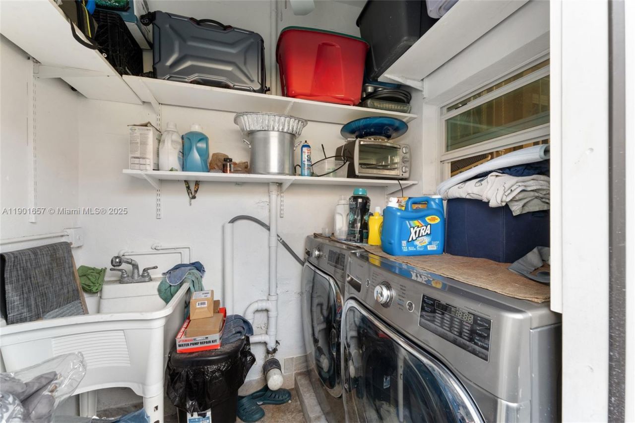 820 SW 17th Ave, Unit 1, Miami, FL 33135 Photo