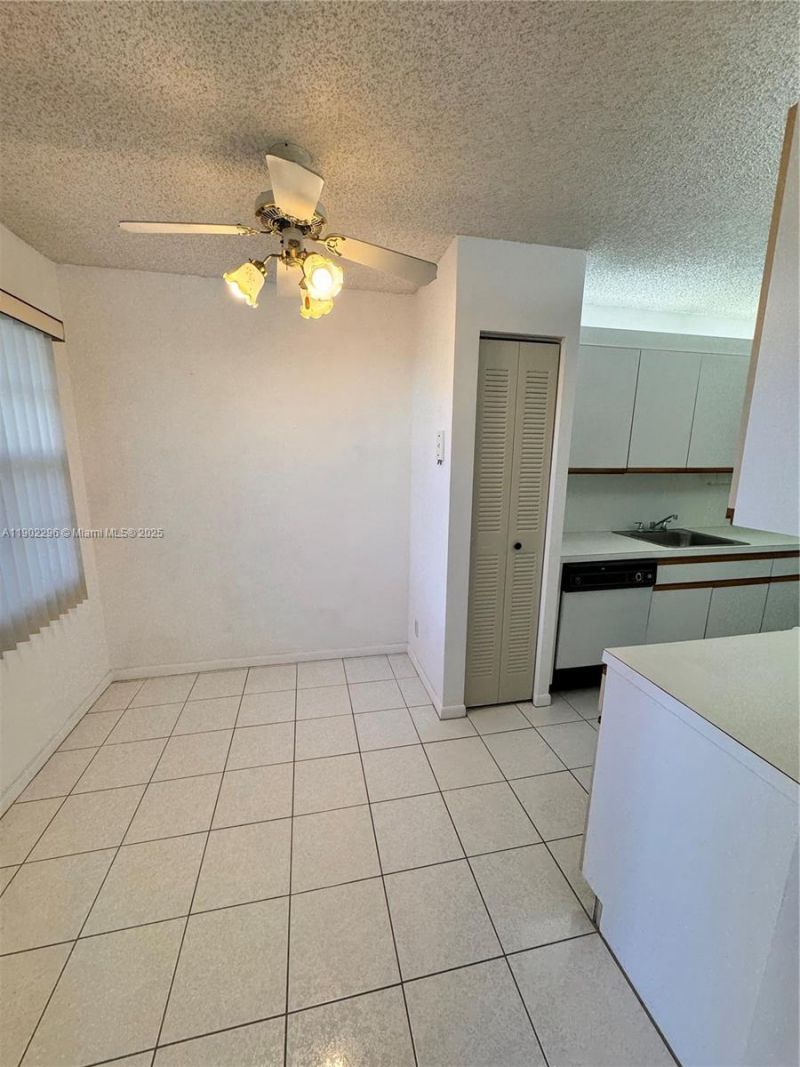 1251 SW 125th Ave, Unit 208T, Pembroke Pines, FL 33027 Photo