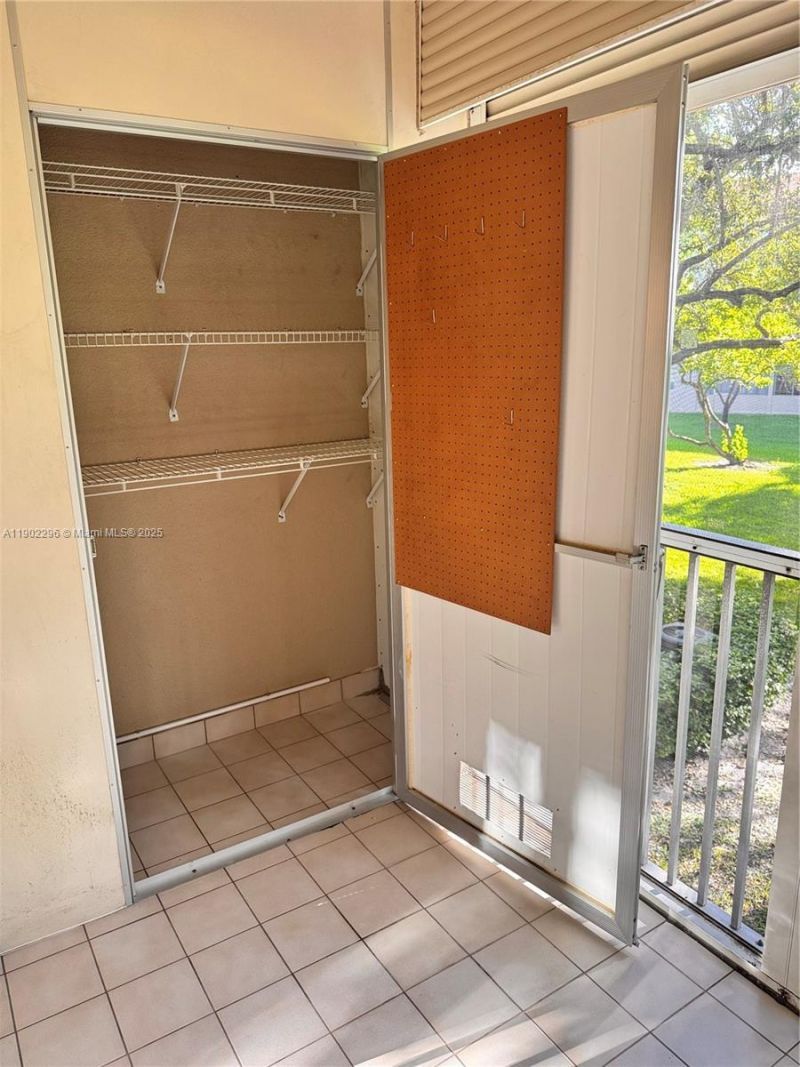 1251 SW 125th Ave, Unit 208T, Pembroke Pines, FL 33027 Photo