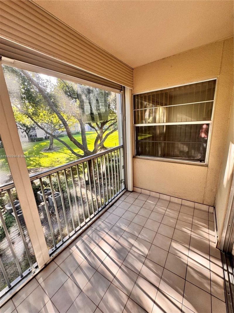 1251 SW 125th Ave, Unit 208T, Pembroke Pines, FL 33027 Photo