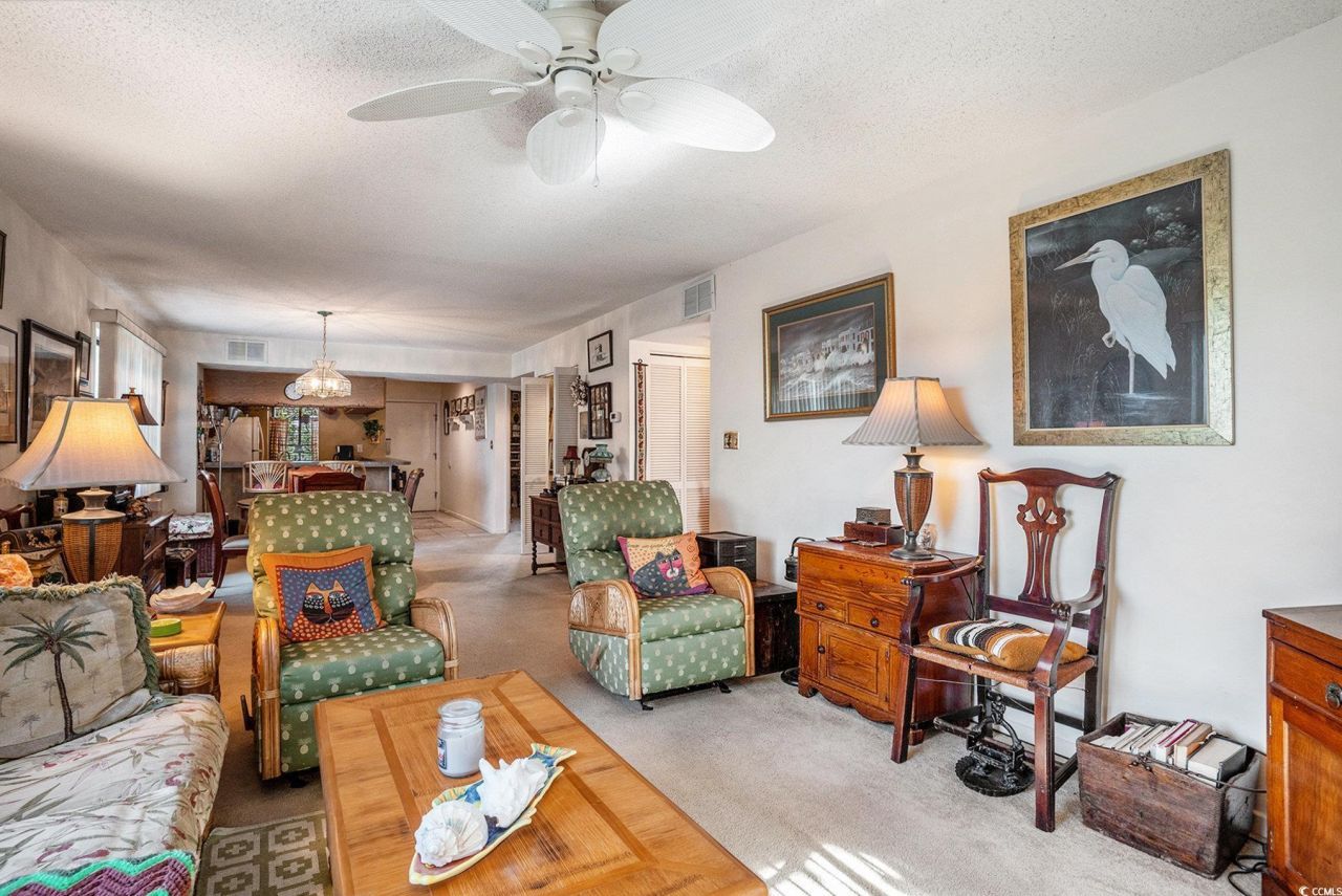 250 Maison Dr. Photo 8