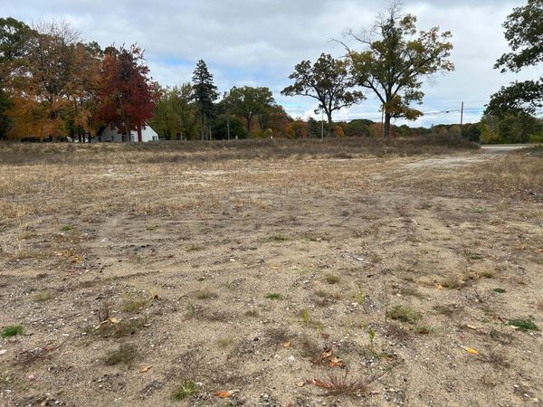 3437 S Getty Street, Norton Shores, MI 49444