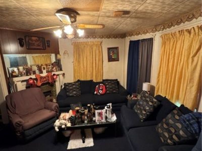 12510 Locke Avenue, Cleveland, OH 44108 Photo 2