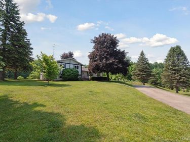 2970 Sand Beach Road, Bad Axe, MI 48413