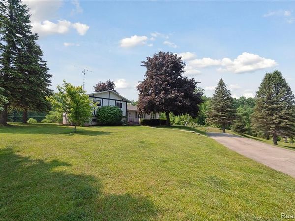 2970 Sand Beach Road, Bad Axe, MI 48413