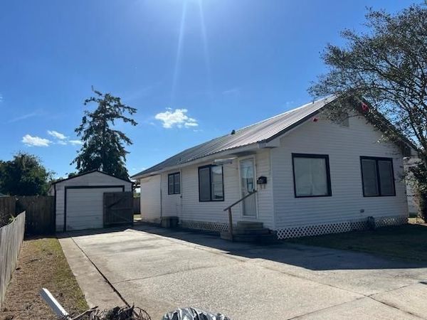 828 Elm, Houma, LA 70364