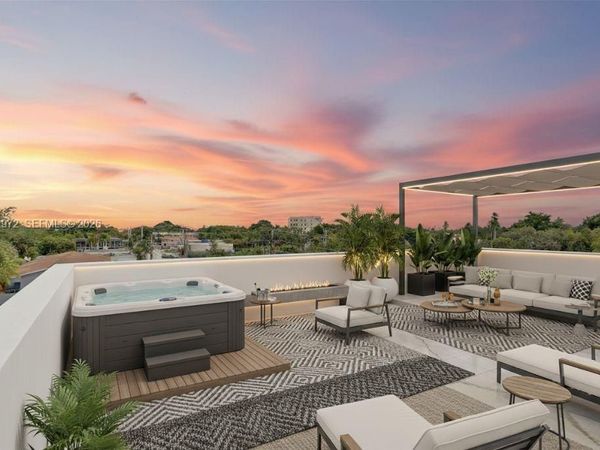 525 NE 61st St, Miami, FL 33137