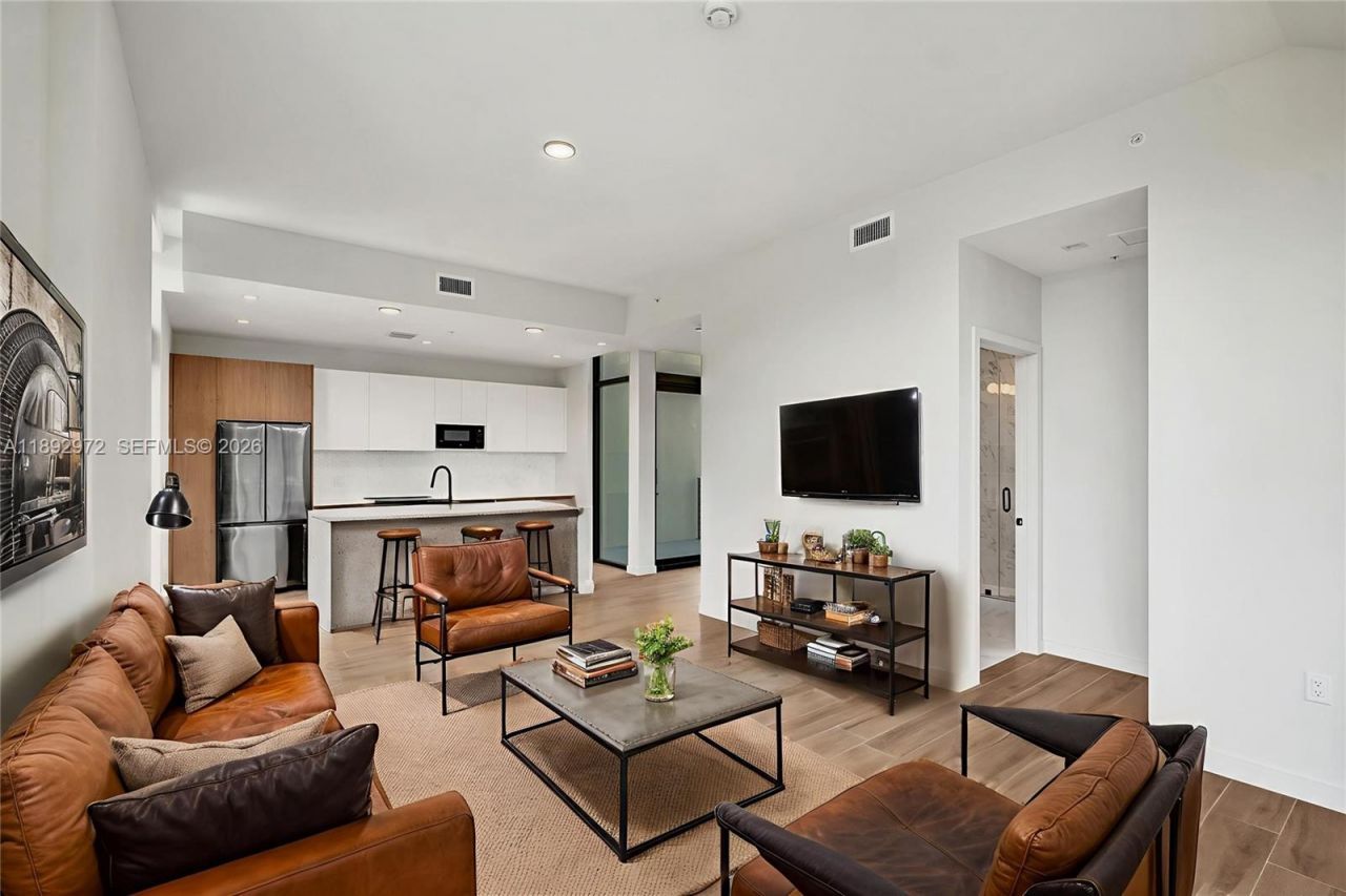 525 NE 61st St, Miami, FL 33137 Photo