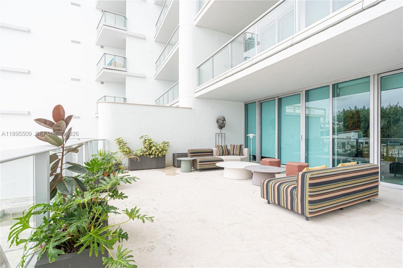 2627 S Bayshore Dr, Unit 504, Miami, FL 33133 Photo