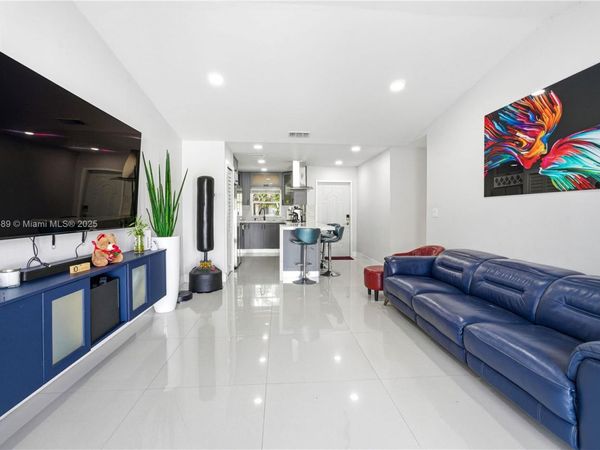 13765 SW 54th Ln, Miami, FL 33175