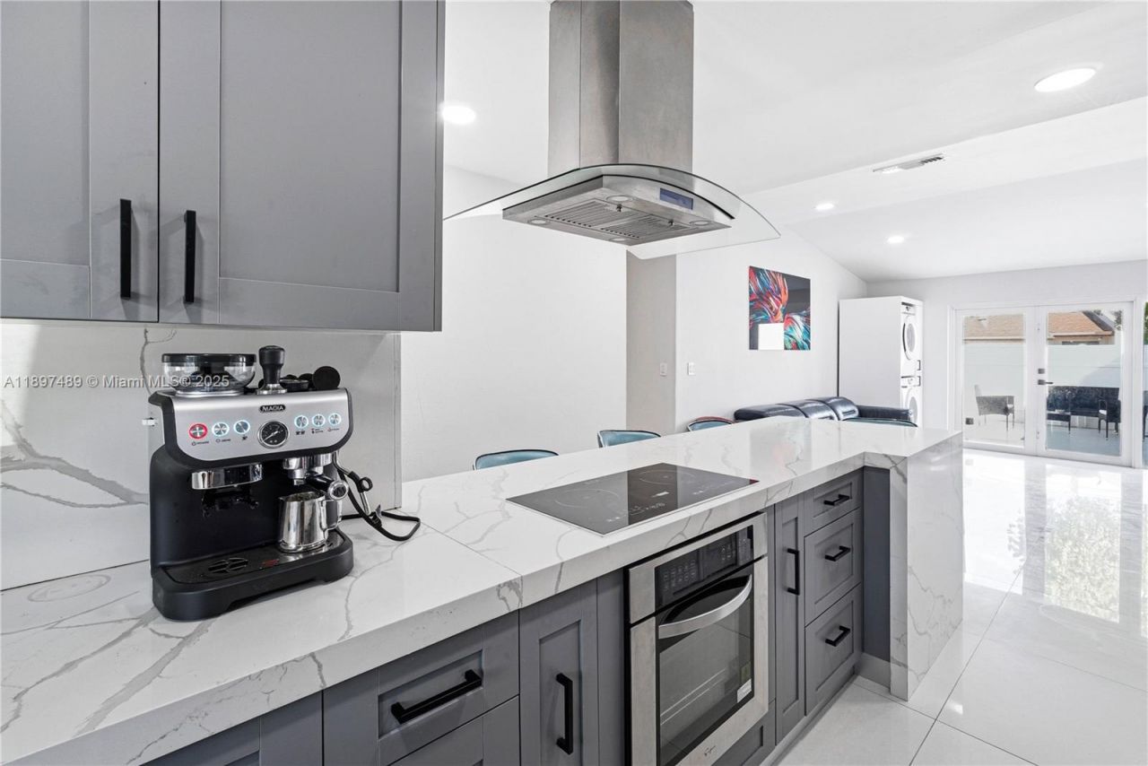 13765 SW 54th Ln, Miami, FL 33175 Photo