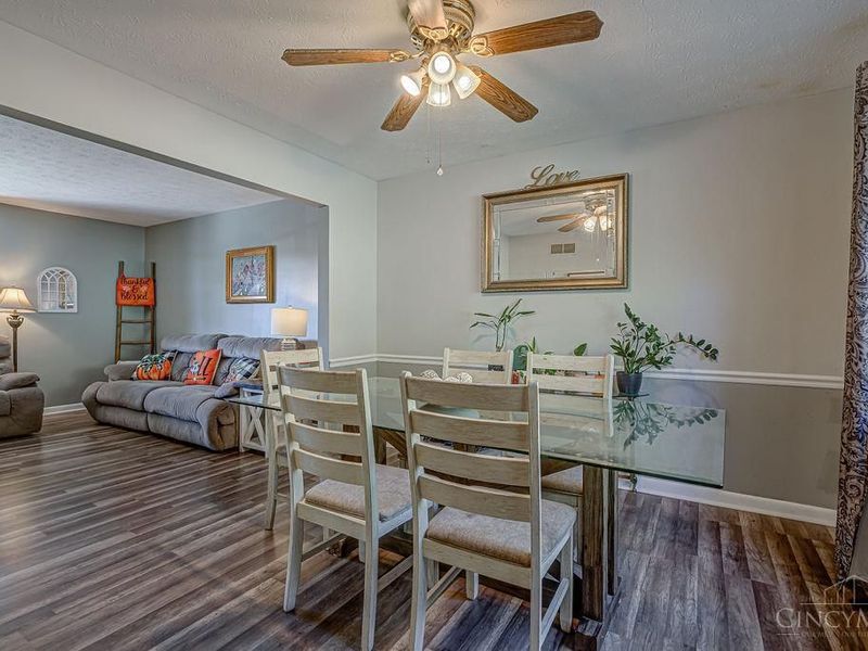 672 Glenway Drive, Hamilton, OH 45013 Photo 10