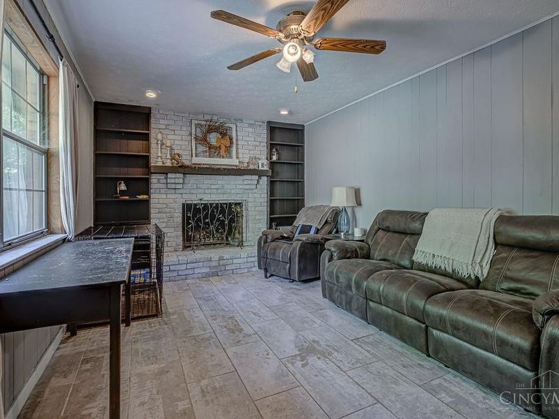 672 Glenway Drive, Hamilton, OH 45013 Photo 16