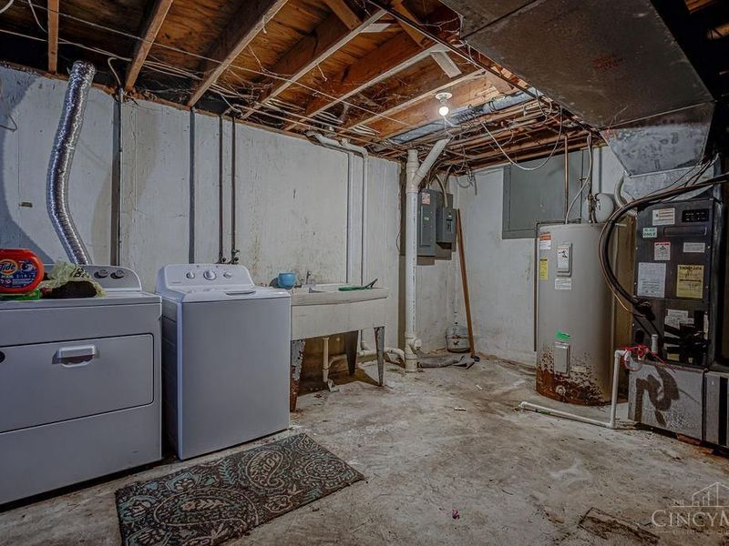 672 Glenway Drive, Hamilton, OH 45013 Photo 25