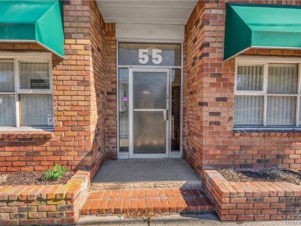 55 Carleton Avenue, East Islip, NY 11730