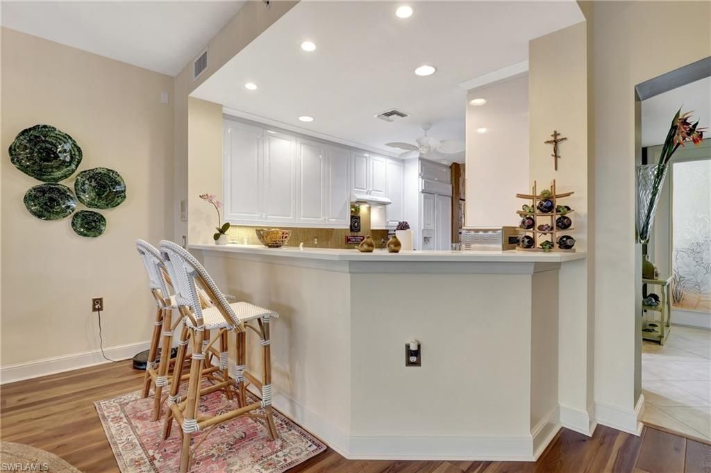 720 Waterford Dr, Unit 302, Naples, FL 34113 Photo