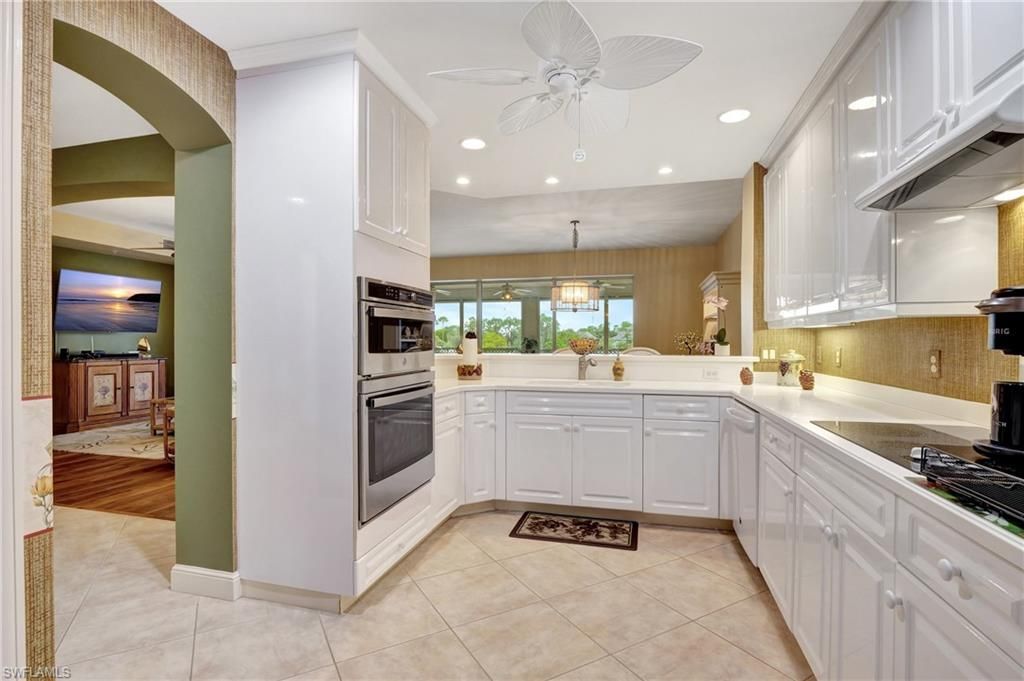 720 Waterford Dr, Unit 302, Naples, FL 34113 Photo