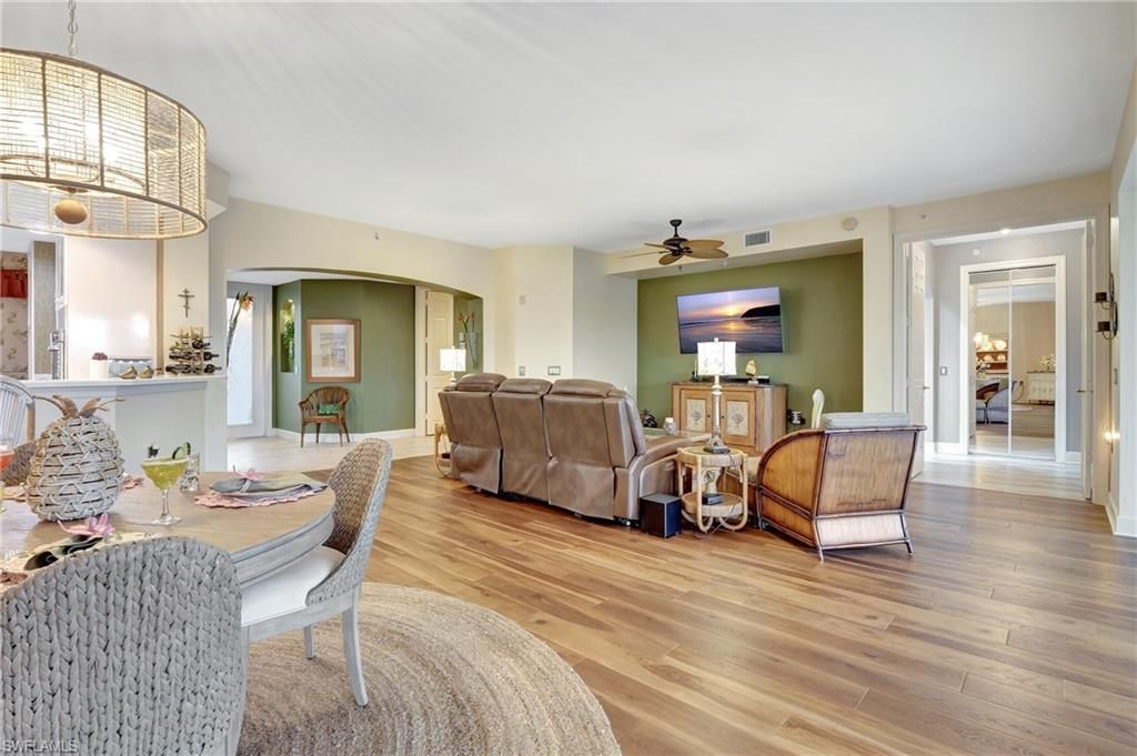 720 Waterford Dr, Unit 302, Naples, FL 34113 Photo